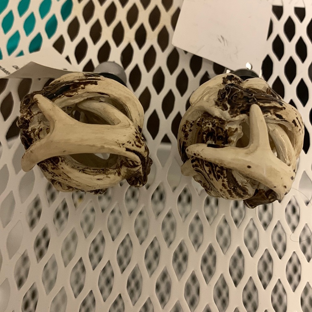 Two(2) Antler drawer knobs
